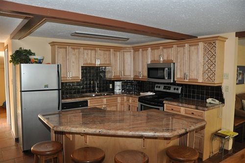 Safari Beach Resort Osoyoos Bagian luar foto